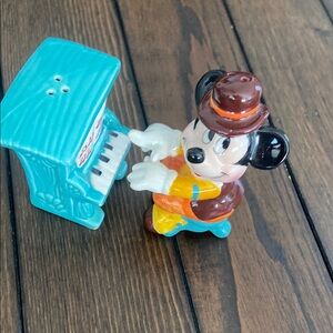 Disney Mickey Mouse-themed salt and pepper shaker set